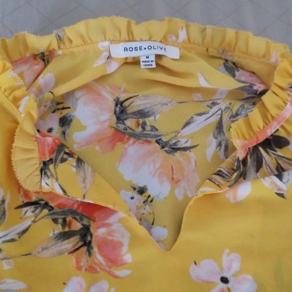 Adorable Spring Top - Picture 2 of 2